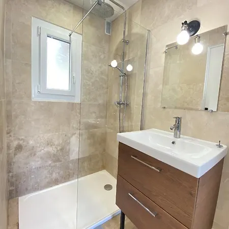 T2 St Jean 4 Personnes Clim Wifi Terrasse Apartment *